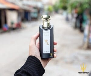 Bvlgari Eau Parfumee Au The Noir 01